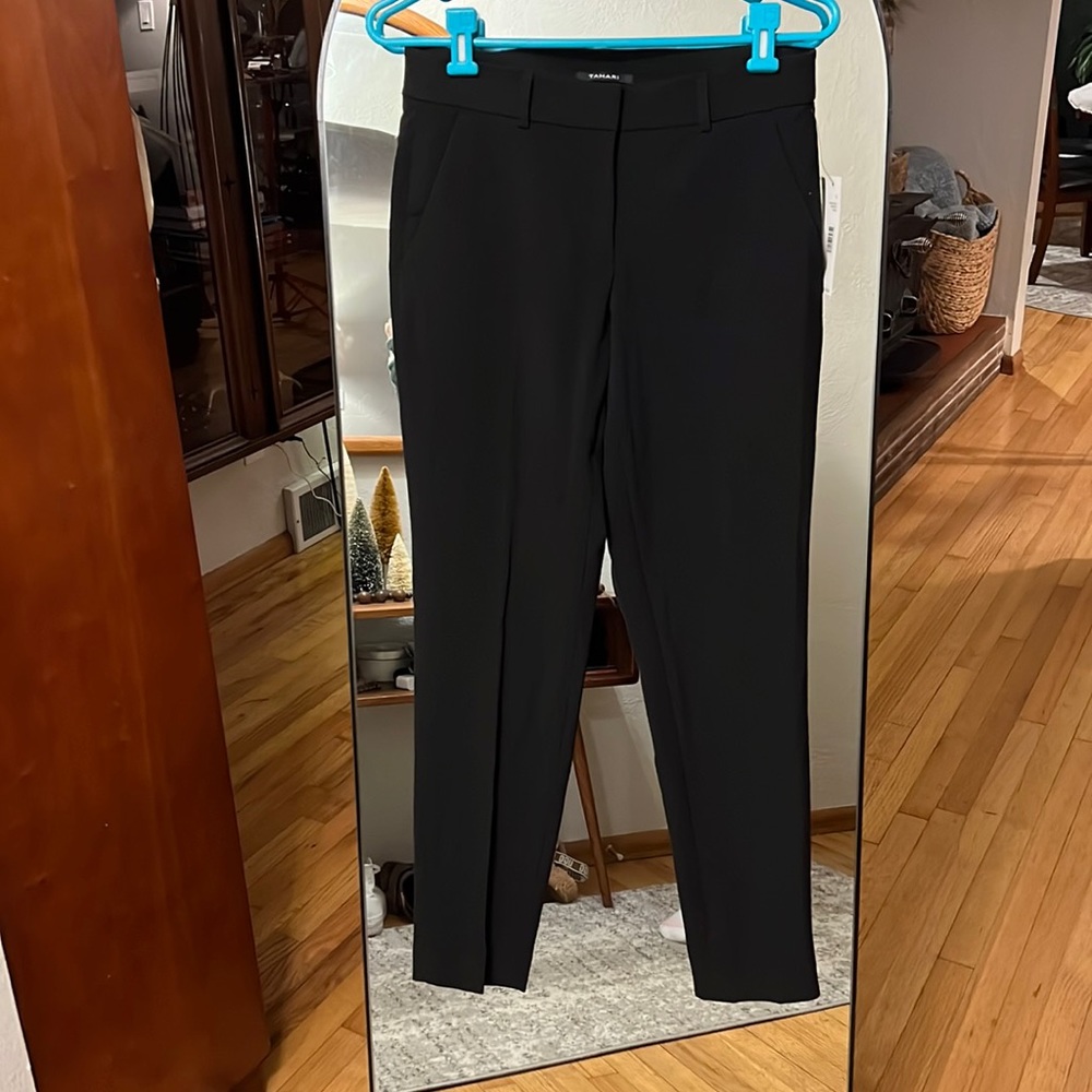 Tahari Pants Ankle Slim - size 4
